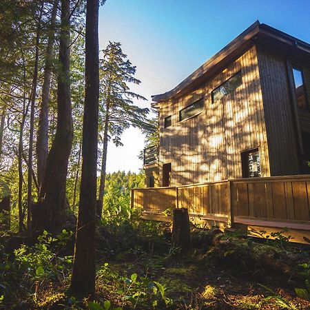 Hyphocus Inn Ucluelet Exterior photo